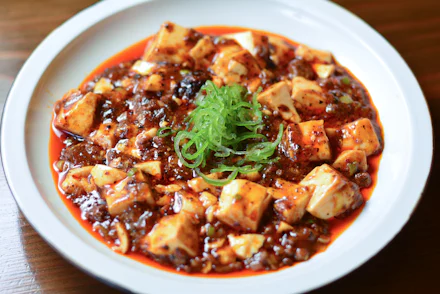 【逗子】痺れる辛さと牛のコクが激ウマ!中華街出身の料理人が作る「葉山牛の麻婆豆腐」